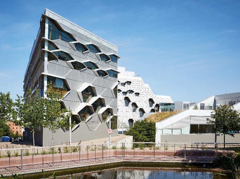 LA UNIVERSIDAD DE COVENTRY SE PREPARA PARA CREAR EL EDIFICIO DIGITAL DEL FUTURO CON LA AYUDA DE SCHNEIDER ELECTRIC Y PLANON
